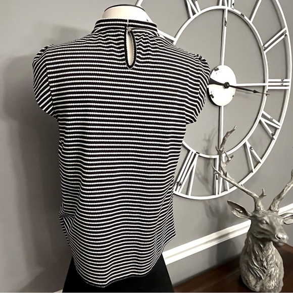 EUC Elle Striped Blouse - Picture 3 of 7